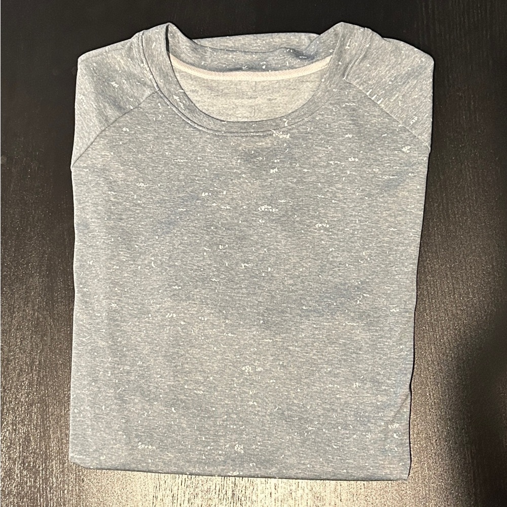 Lululemon men’s shirt. Size medium. Colors Blue and white.
